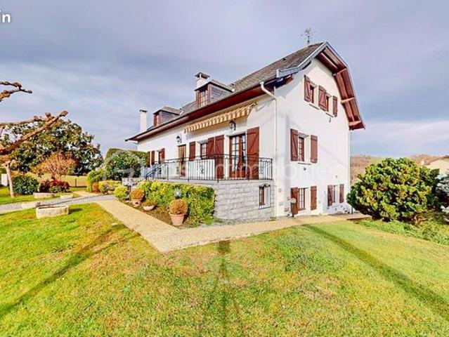 Maison 9 pièces 231 m²