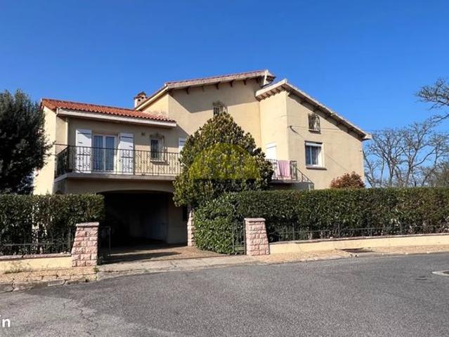 Maison 9 pièces 231 m²