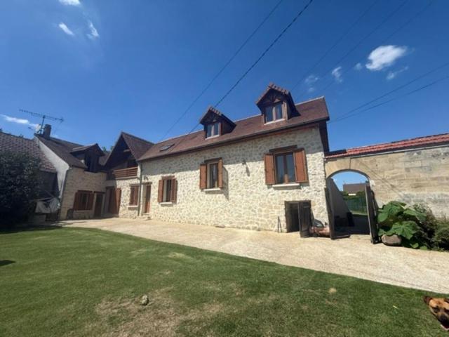 Maison 9 pièces 232 m²
