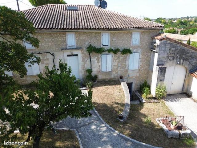 Maison 9 pièces 232 m²