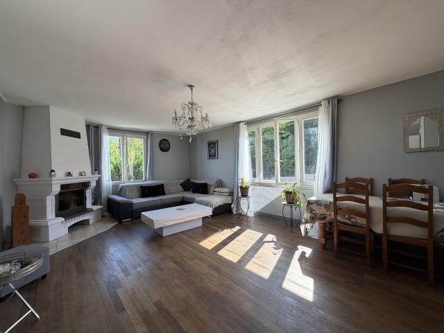Maison 9 pièces 232 m²