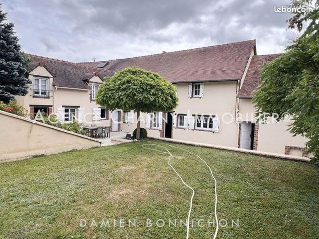 Maison 9 pièces 232 m²