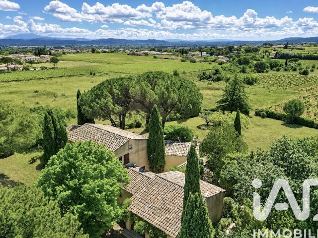 Maison 9 pièces 232 m²