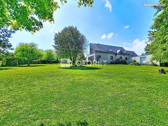 Maison 9 pièces 232 m²