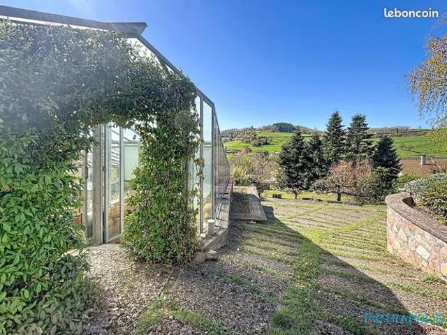 Maison 9 pièces 232 m²