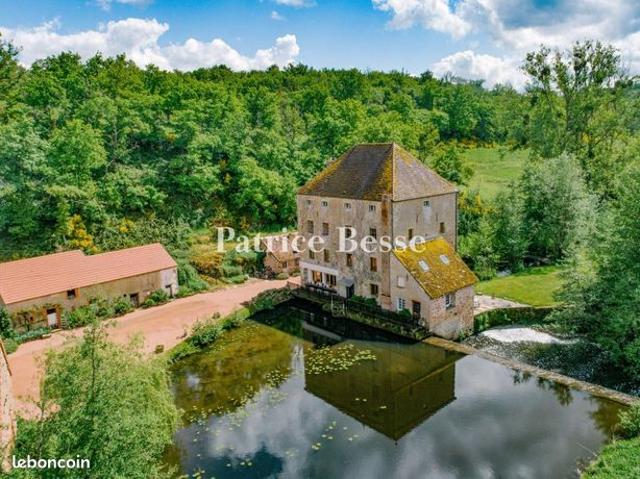 Maison 9 pièces 232 m²