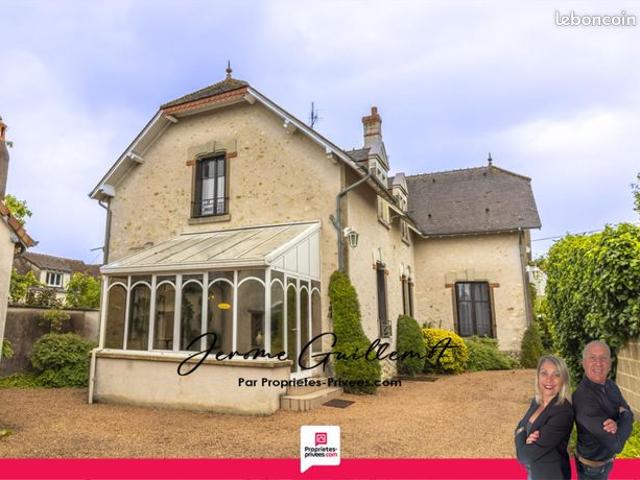 Maison 9 pièces 233 m²