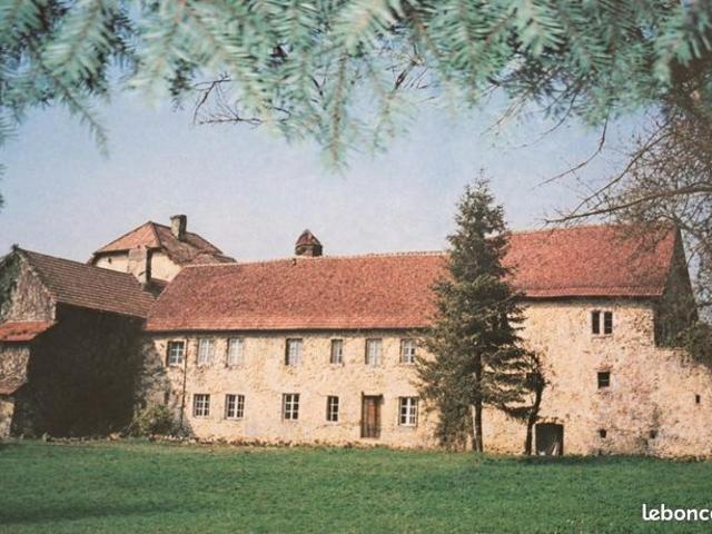 Maison 9 pièces 233 m²