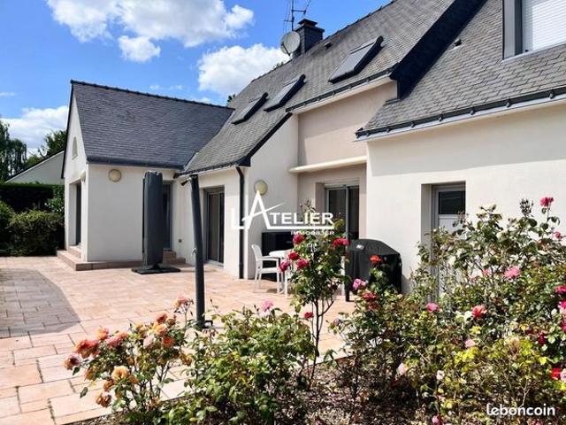 Maison 9 pièces 233 m²