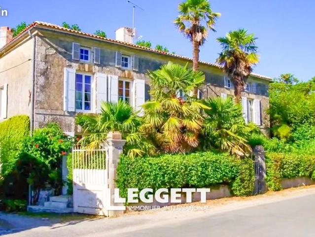 Maison 9 pièces 233 m²