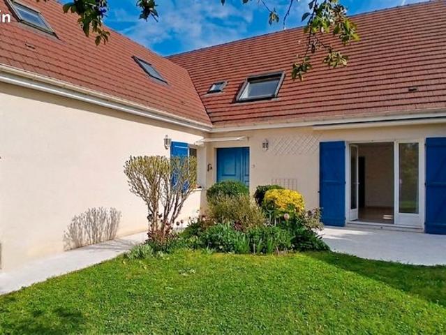 Maison 9 pièces 233 m²