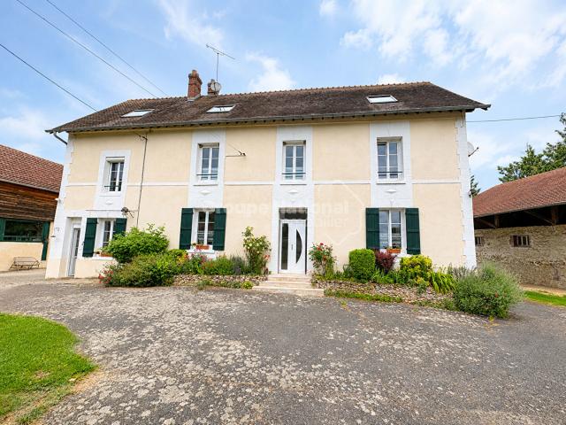 Maison 9 pièces 245 m²