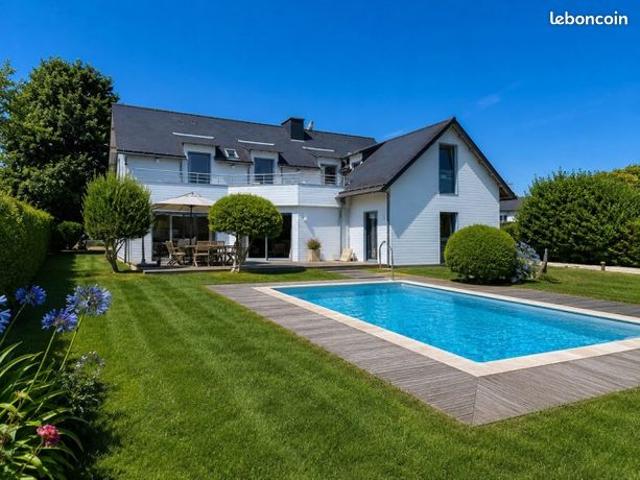 Maison 9 pièces 245 m²