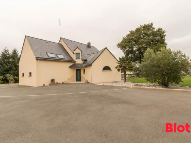 Maison 9 pièces 245 m²