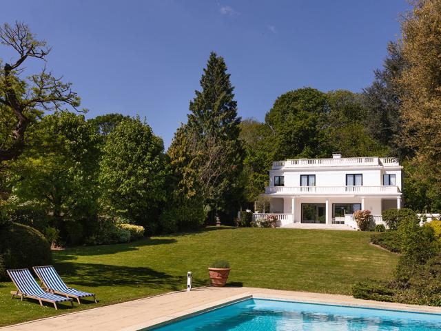 Maison 9 pièces 245 m²