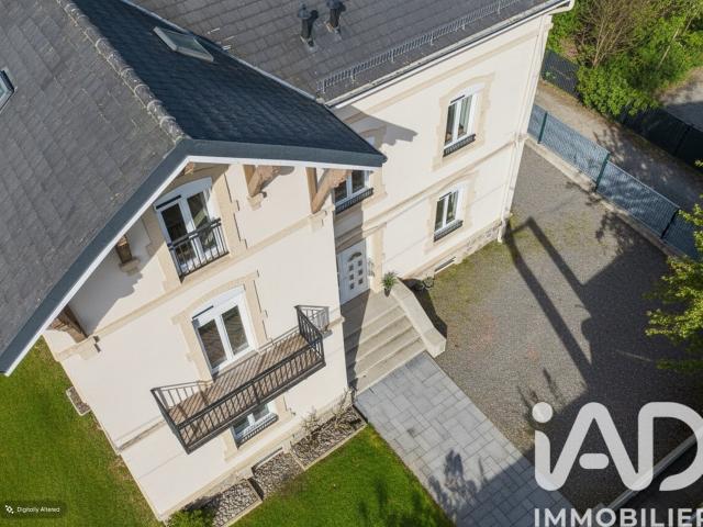 Maison 9 pièces 245 m²