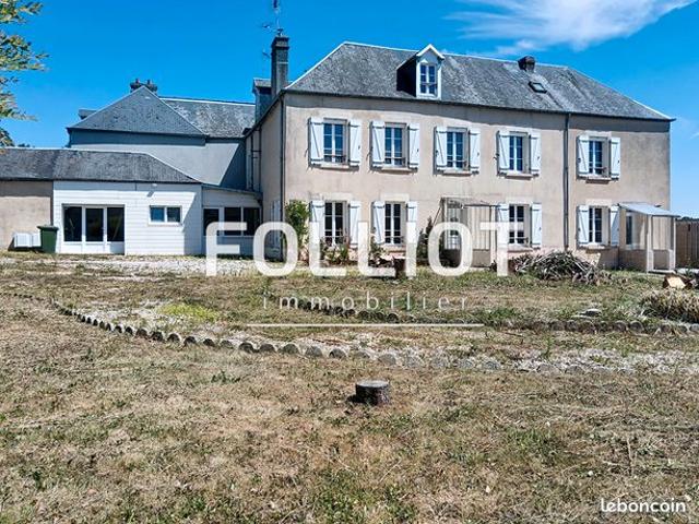 Maison 9 pièces 245 m²