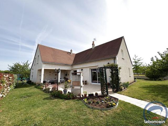 Maison 9 pièces 246 m²