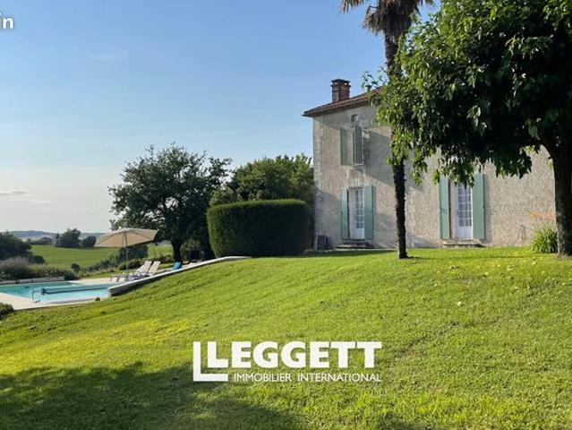 Maison 9 pièces 246 m²