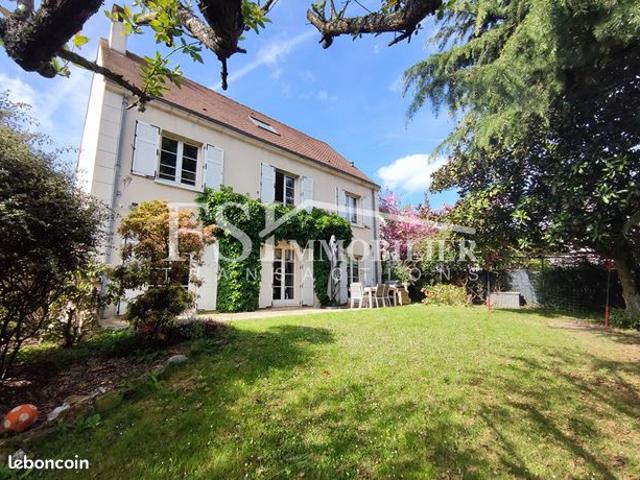 Maison 9 pièces 184 m²