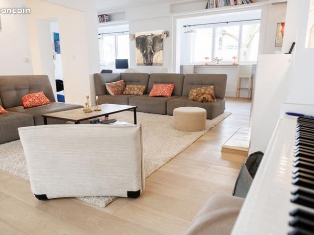 Maison 9 pièces 246 m²
