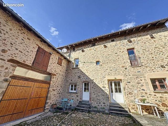 Maison 9 pièces 247 m²