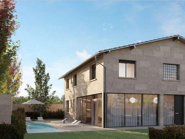 Maison 9 pièces 248 m²