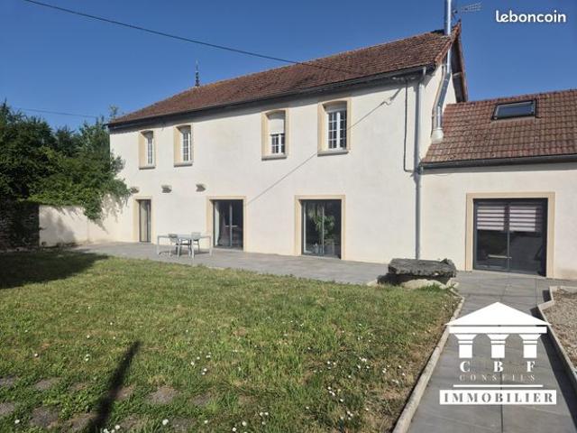 Maison 9 pièces 248 m²