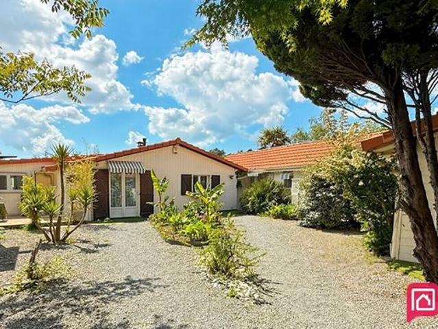Maison 9 pièces 248 m²