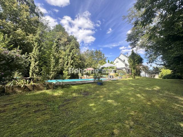 Maison 9 pièces 248 m²