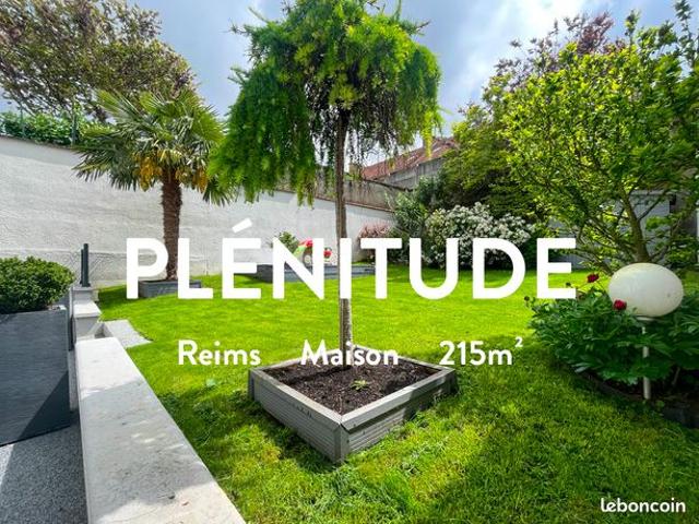 Maison 9 pièces 248 m²