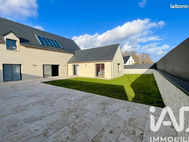 Maison 9 pièces 249 m²