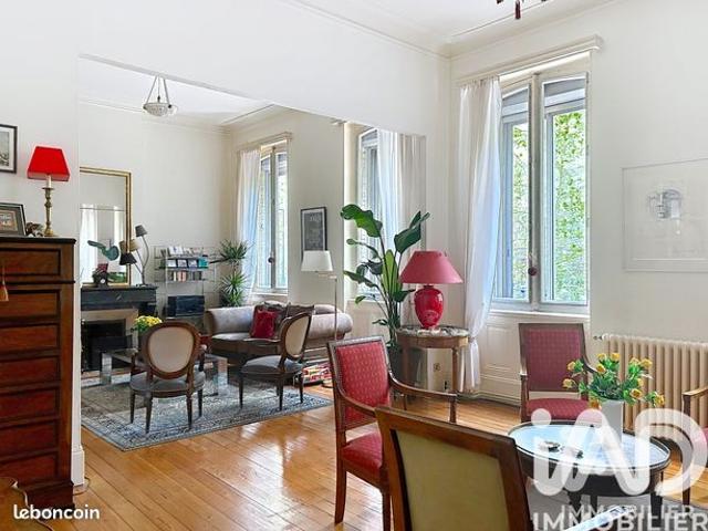 Maison 9 pièces 249 m²