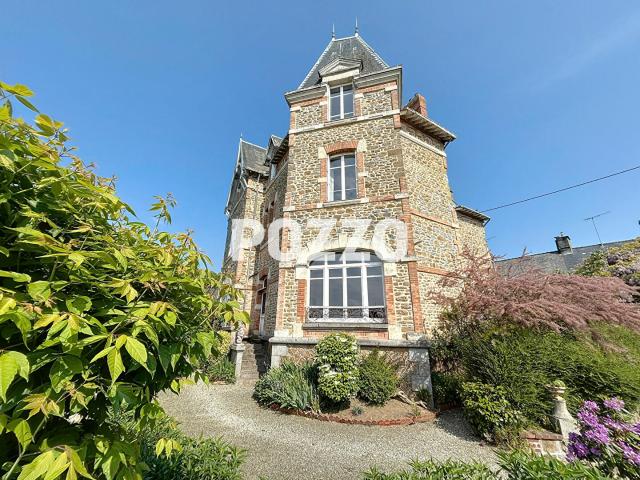Maison 9 pièces 249 m²