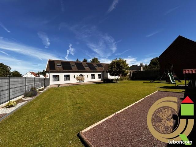 Maison 9 pièces 240 m²