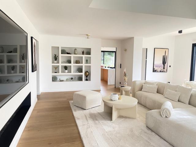 Maison 9 pièces 240 m²