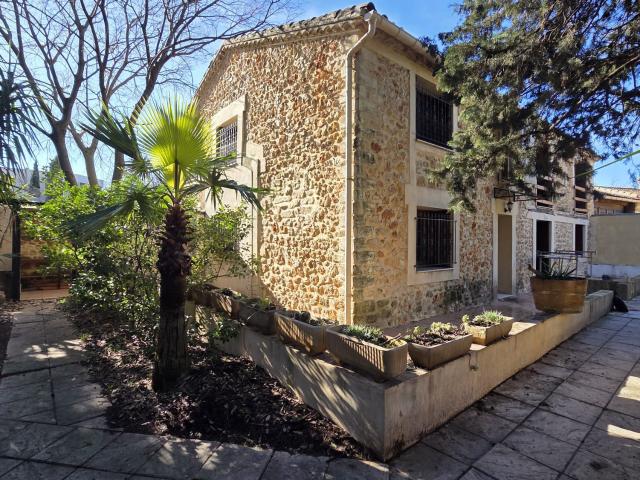 Maison 9 pièces 240 m²