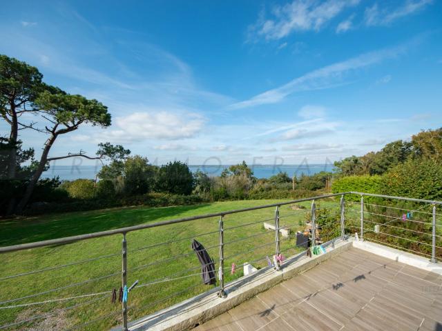 Maison 9 pièces 240 m²