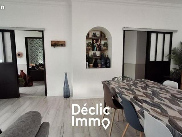 Maison 9 pièces 240 m²