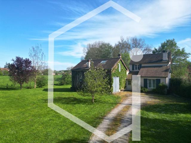 Maison 9 pièces 240 m²