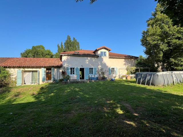 Maison 9 pièces 240 m²