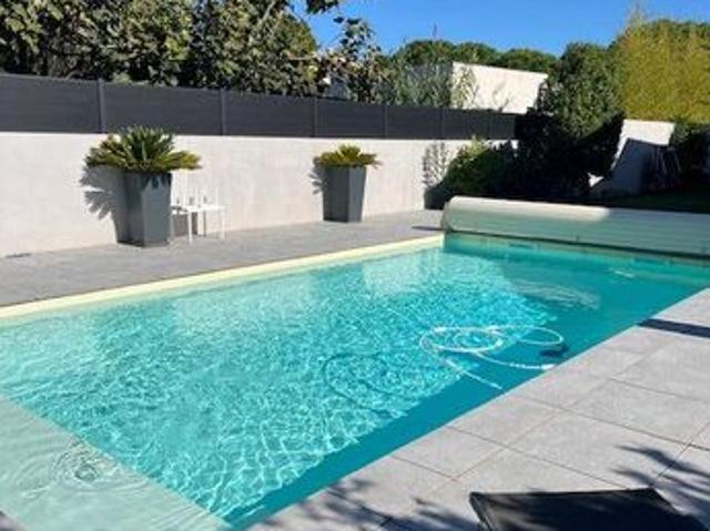Maison 9 pièces 240 m²