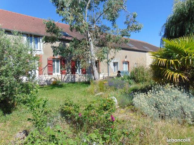 Maison 9 pièces 240 m²