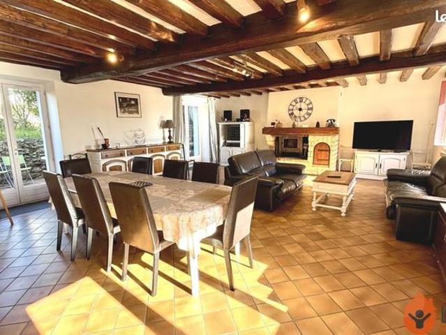 Maison 9 pièces 240 m²