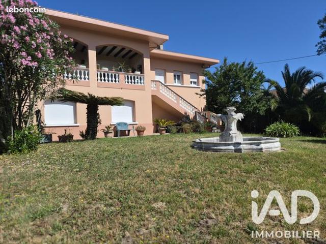 Maison 9 pièces 240 m²