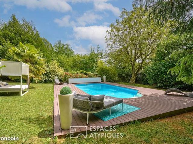 Maison 9 pièces 240 m²