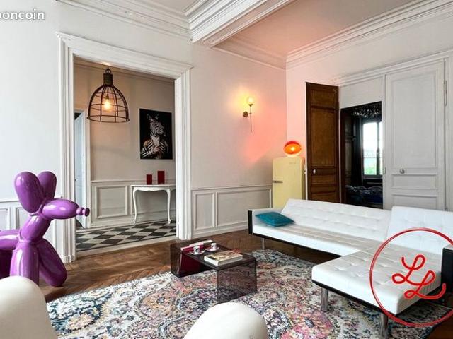 Maison 9 pièces 240 m²