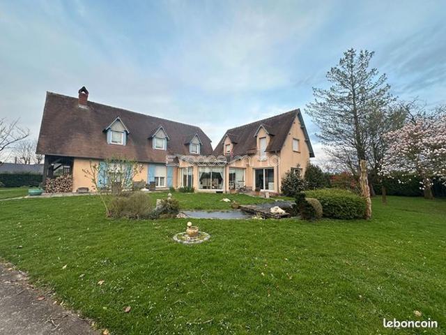 Maison 9 pièces 240 m²