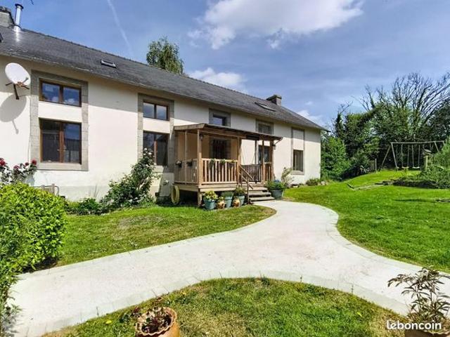 Maison 9 pièces 240 m²
