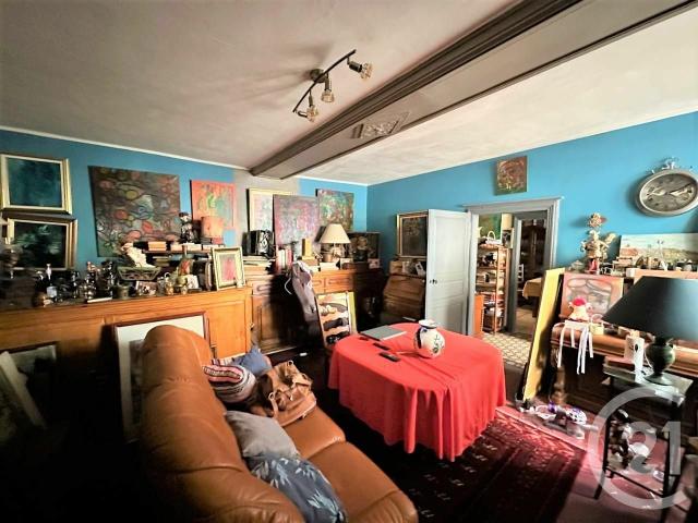 Maison 9 pièces 240 m²